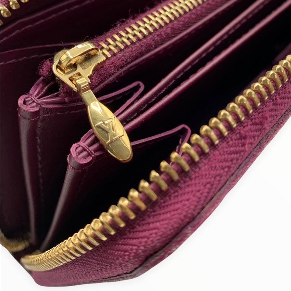 $5️⃣8️⃣9️⃣Zippy Wallet Monogram Vernis Leather - Picture 5 of 8